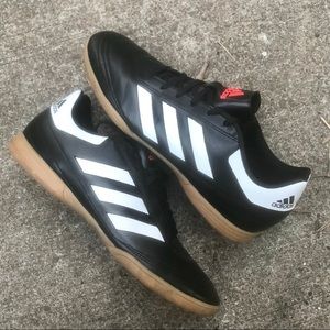 NWOB Adidas Originals